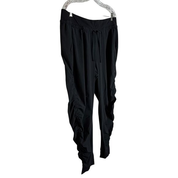 Athleta Attitude Jogger Black Shirred Mid Rise Athleisure Pants Travel Size 16 T - Picture 4 of 12